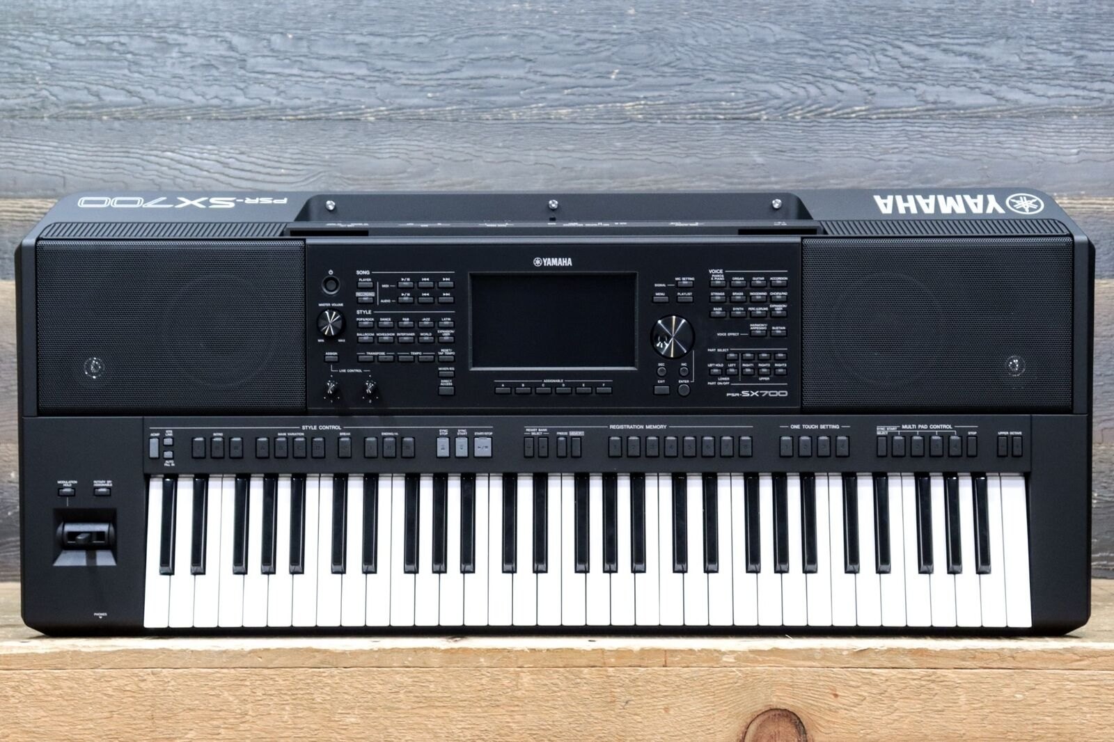 ORIGINAL NEW YAMAHA PSR SX 700 keybord - Image 1