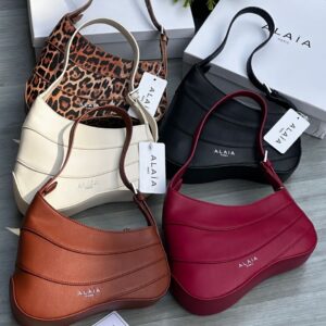 Woomen hand bags grade A